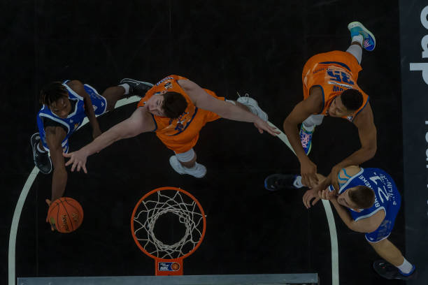 森纳的进攻 森纳的进攻